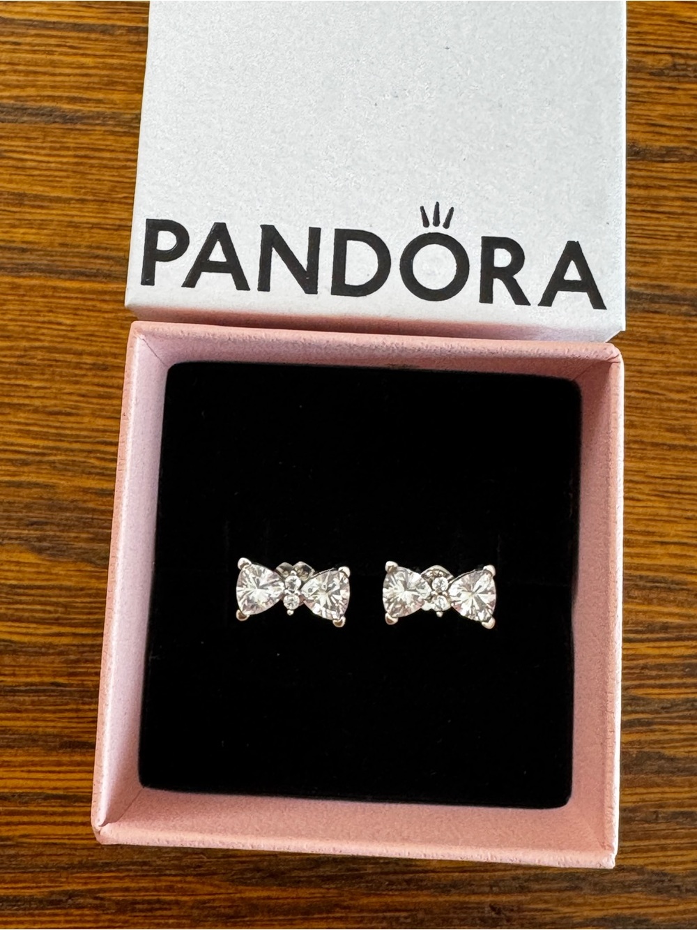 BRAND NEW Pandora Sparkling Bow Stud Earrings